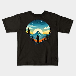 Mountain hiker Kids T-Shirt